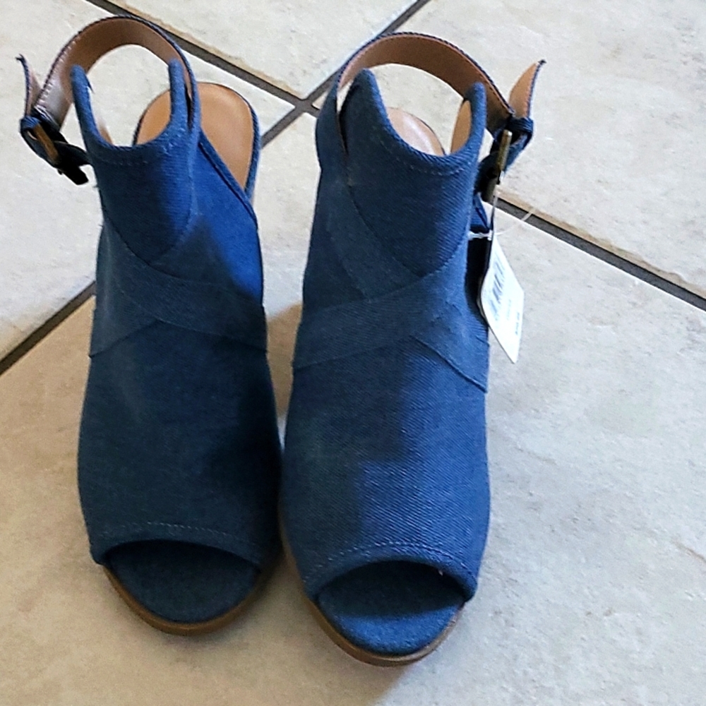 Heels shoes